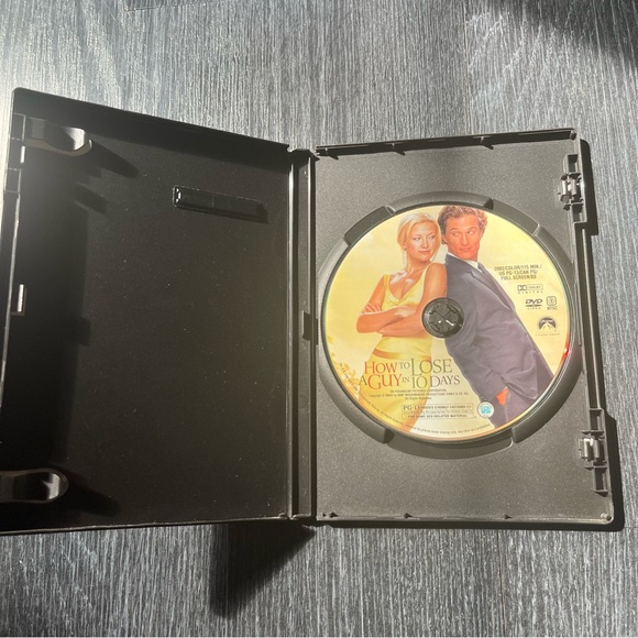 How to lose a guy in 10 days DVD  ~(=^‥^)ﾉ● - Picture 3 of 4